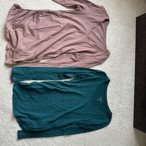 Set of Two Long Sleeve Tops in Pink and Green